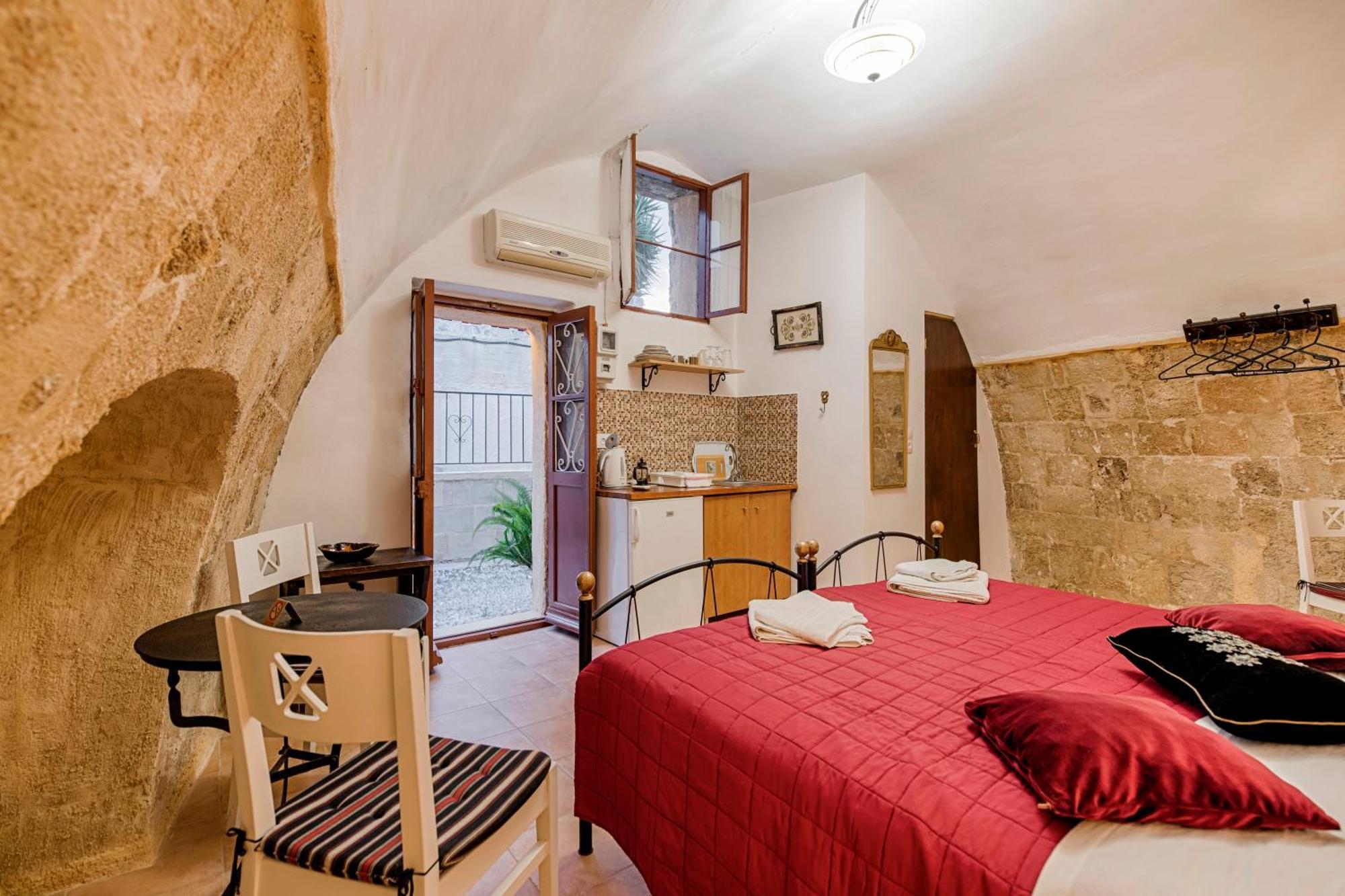 Kristina's Rooms Rhodes City Εξωτερικό φωτογραφία